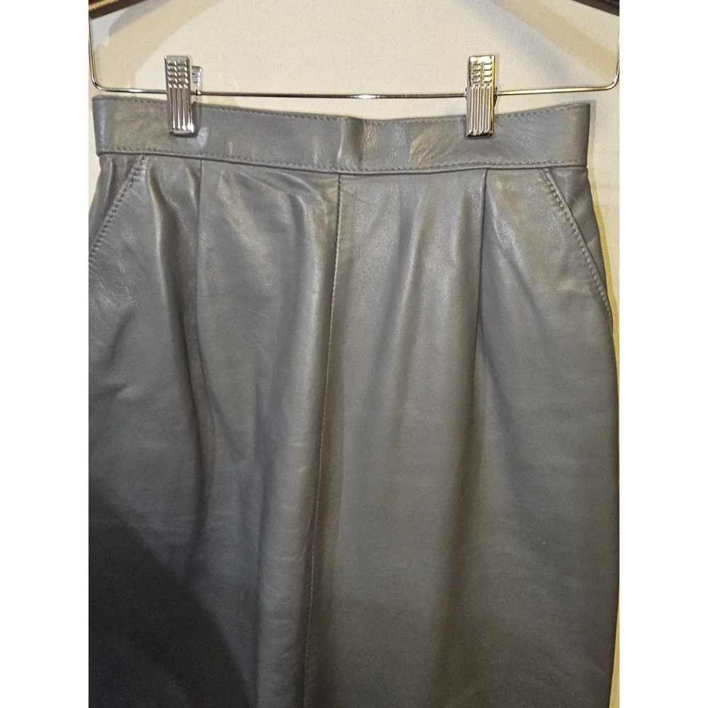 Women's Vintage‎ Leather Loft  Leather Midi Skirt 22.5 Inches Long Sz 7/8